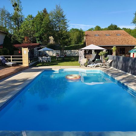 Luxury Safari Tents At Moulin Du Pommier Glamping & Camping Saulgond Exterior foto