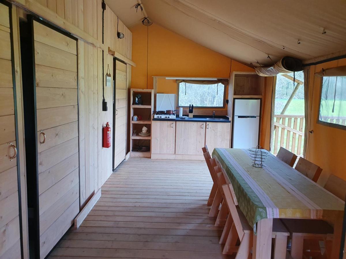 Luxury Safari Tents At Moulin Du Pommier Glamping & Camping Saulgond Exterior foto