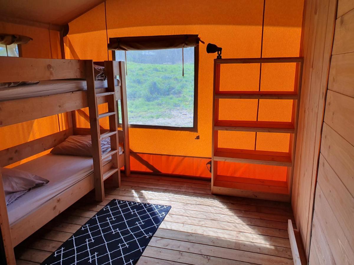 Luxury Safari Tents At Moulin Du Pommier Glamping & Camping Saulgond Exterior foto