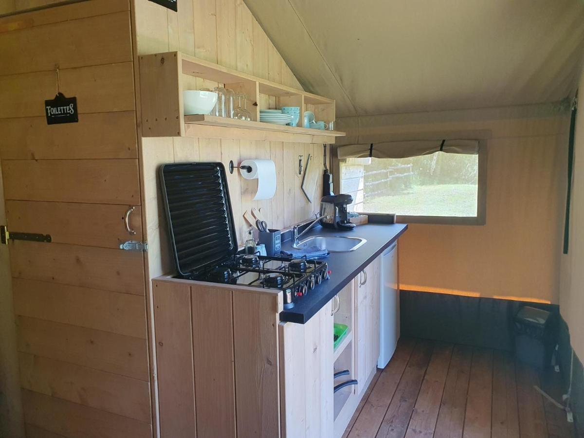 Luxury Safari Tents At Moulin Du Pommier Glamping & Camping Saulgond Exterior foto