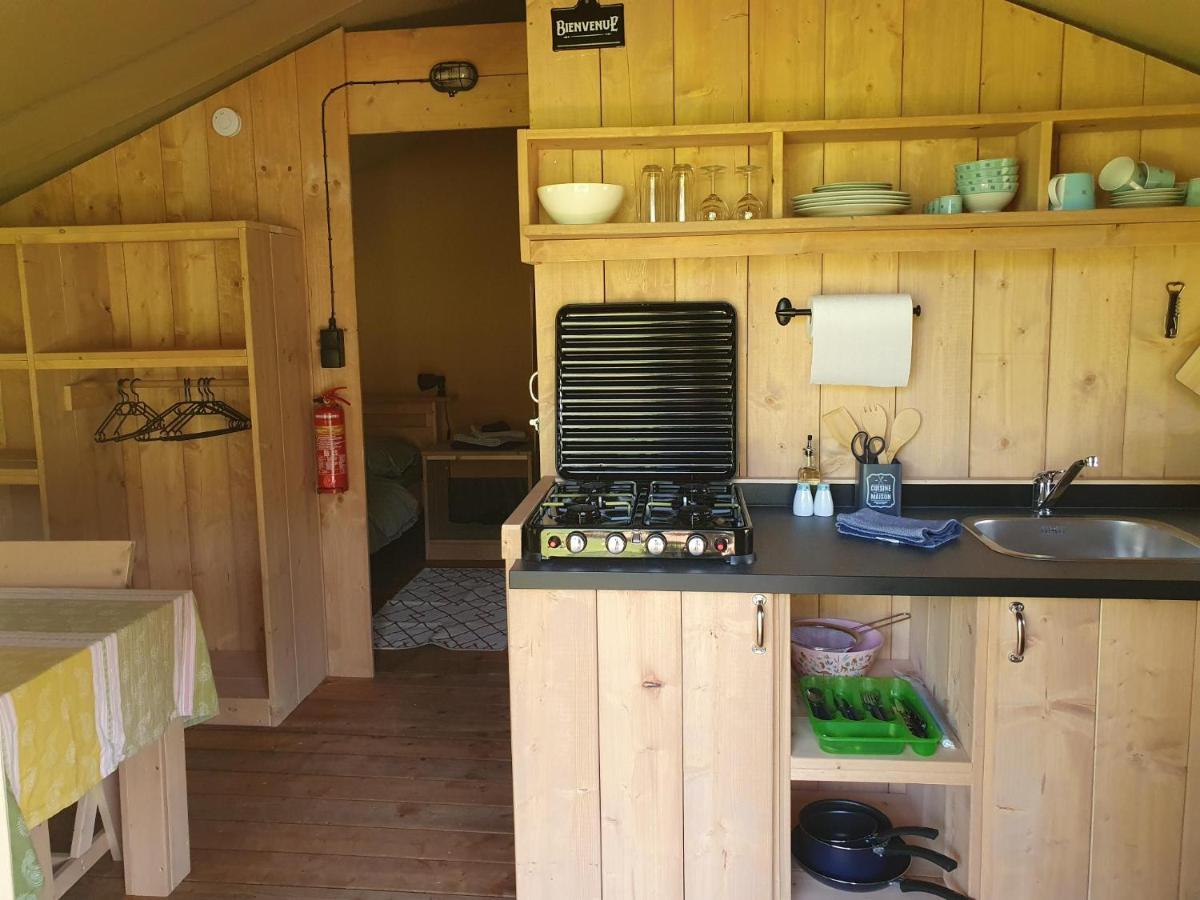 Luxury Safari Tents At Moulin Du Pommier Glamping & Camping Saulgond Exterior foto