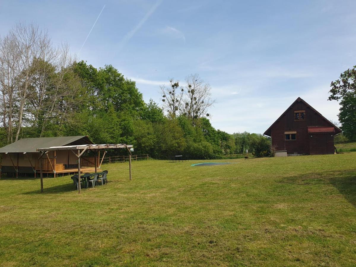 Luxury Safari Tents At Moulin Du Pommier Glamping & Camping Saulgond Exterior foto