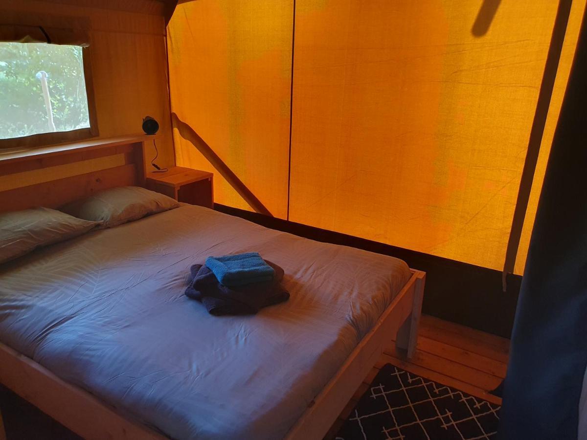Luxury Safari Tents At Moulin Du Pommier Glamping & Camping Saulgond Exterior foto