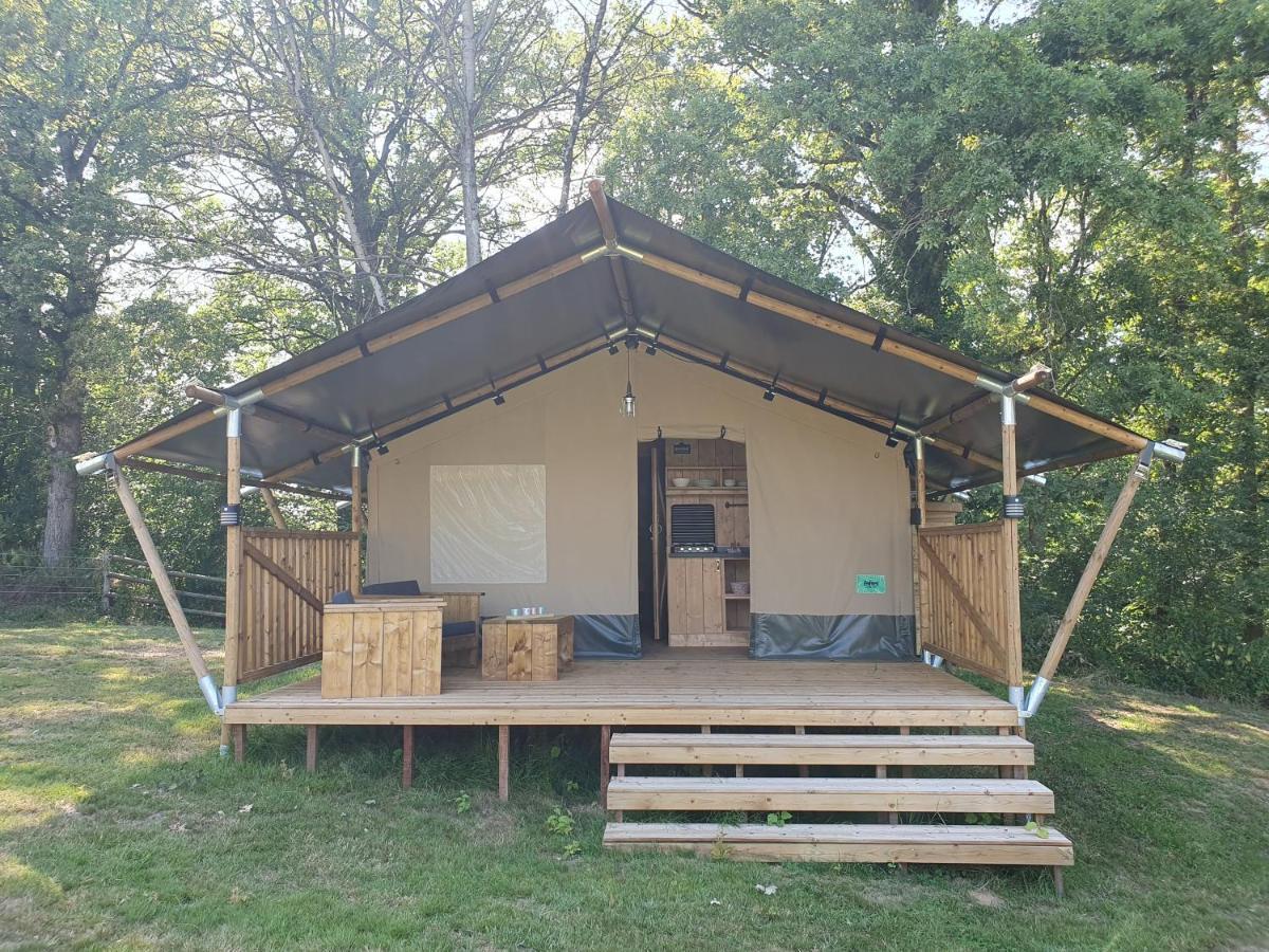 Luxury Safari Tents At Moulin Du Pommier Glamping & Camping Saulgond Exterior foto